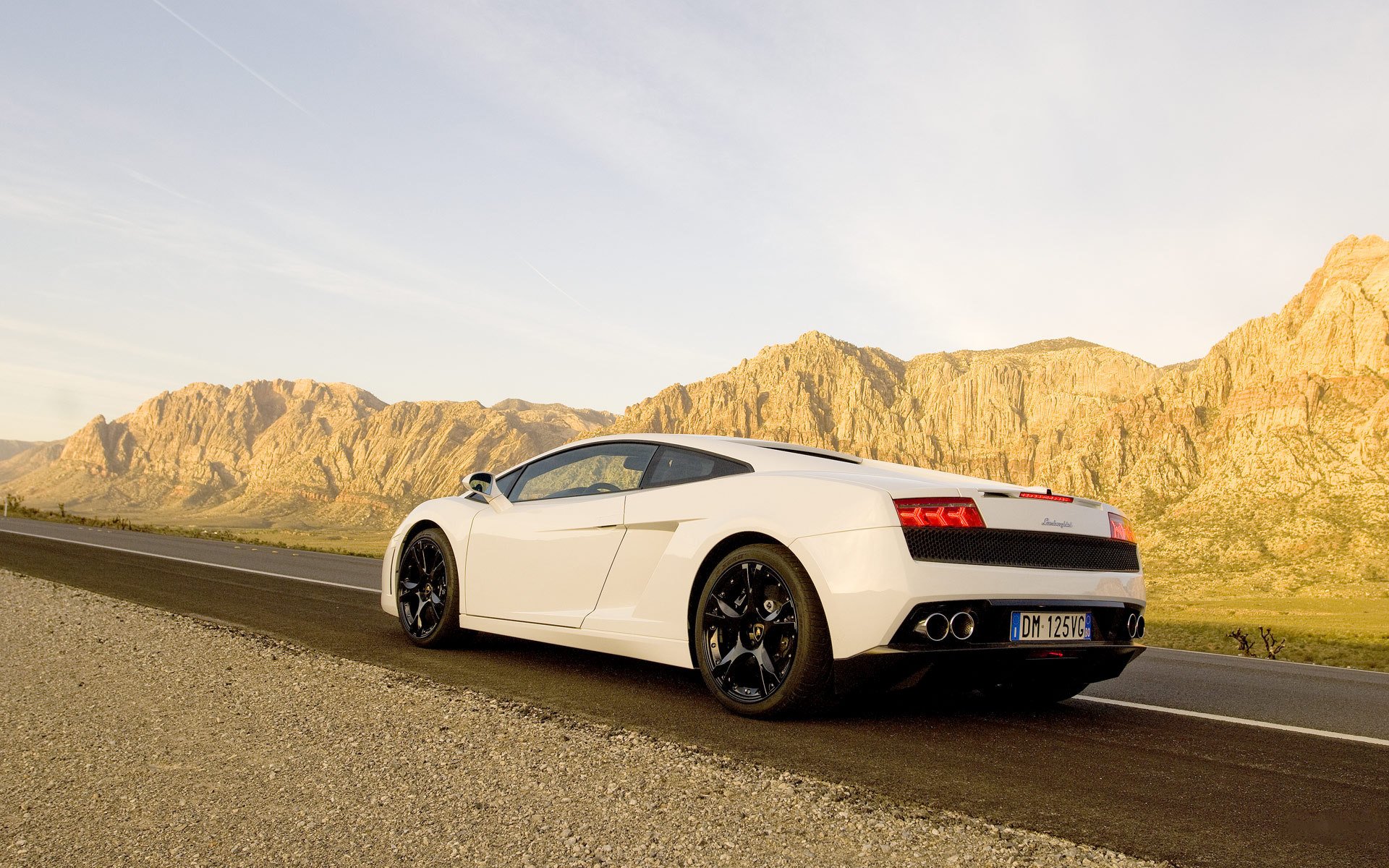 lamborghini strada carriole montagne cielo lamborghini autostrade automobili