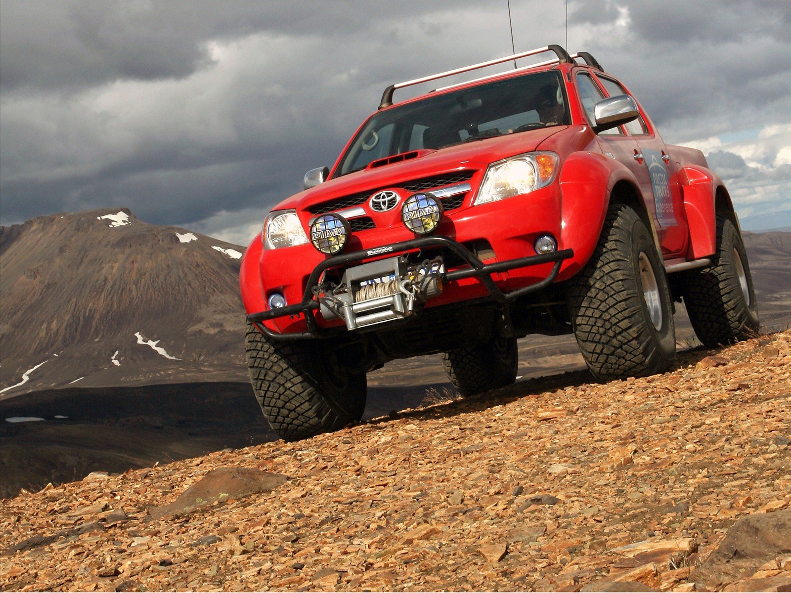 toyota hilux 2010 montagnes