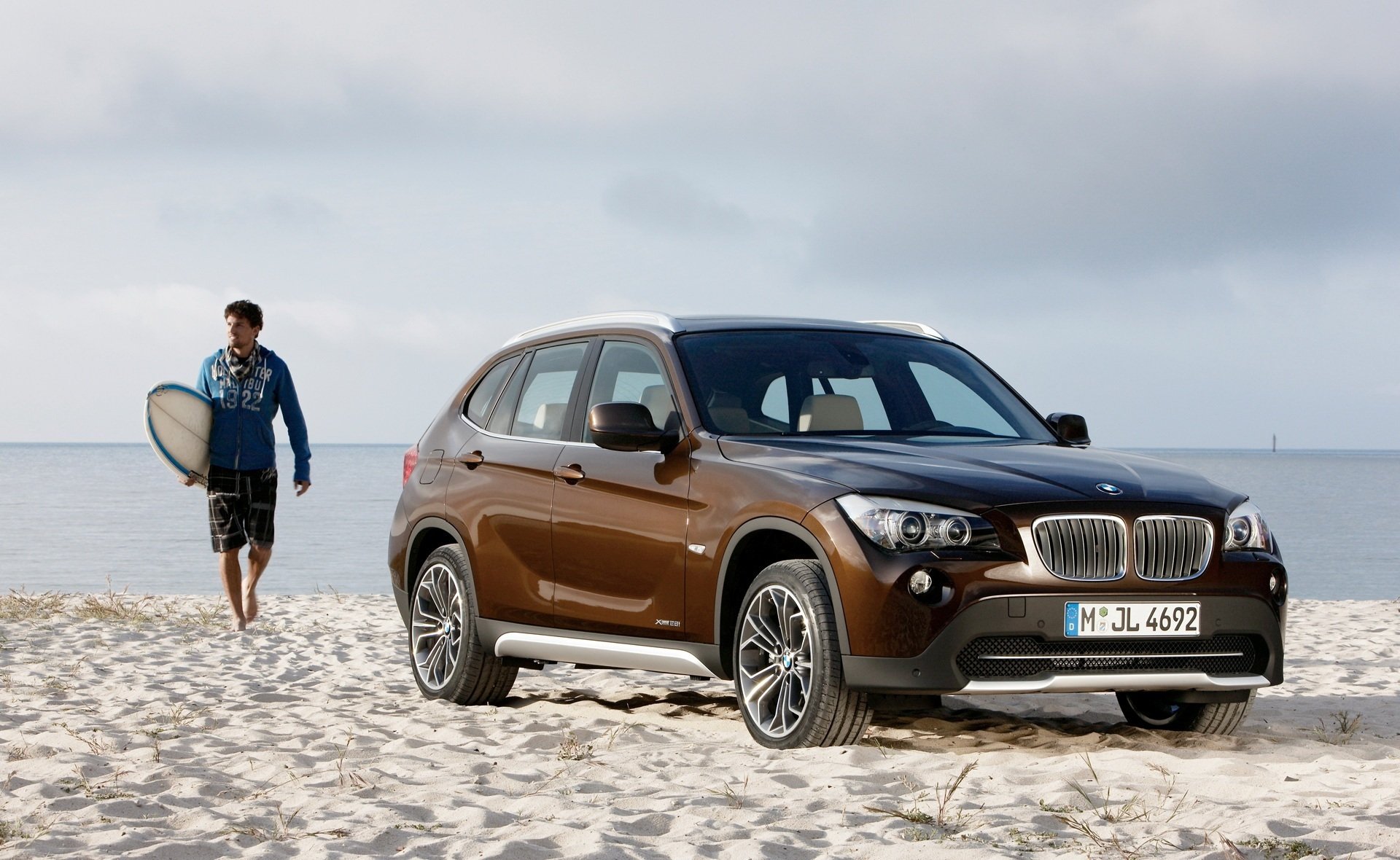 bmw samochody plaża x1