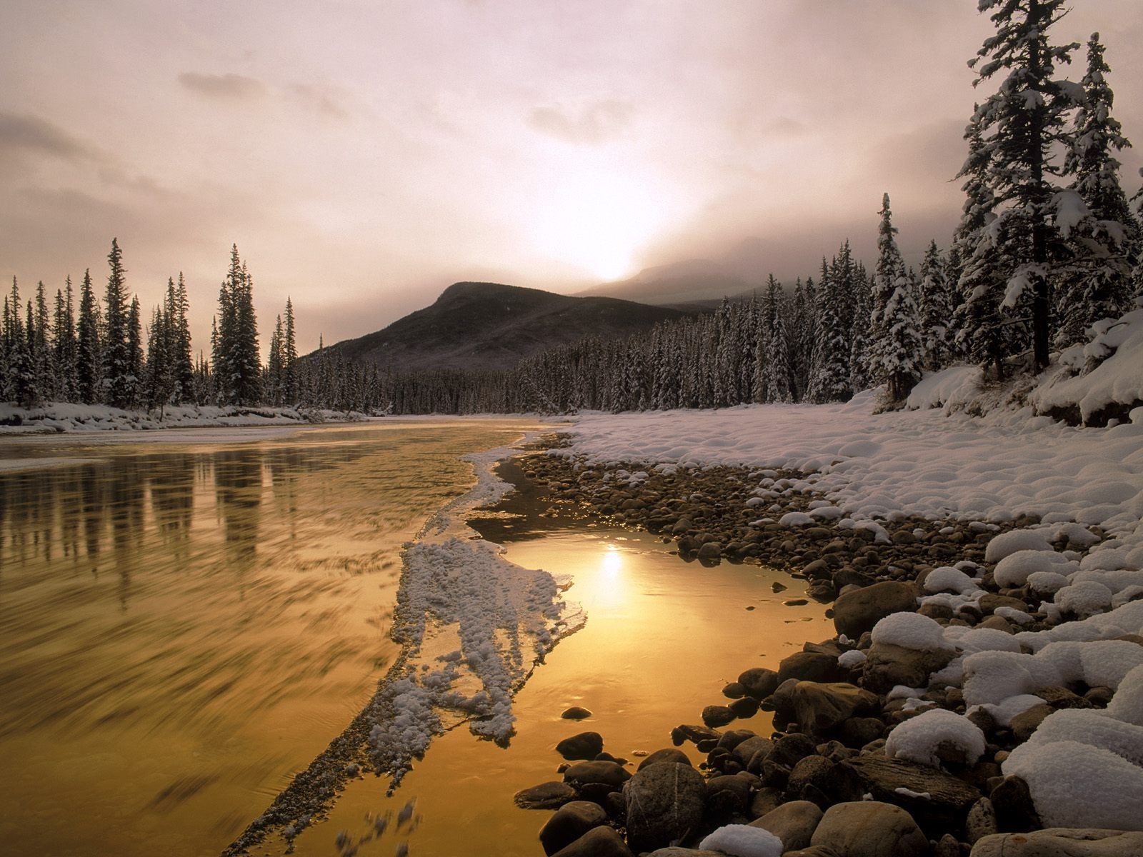 fluss schnee winter