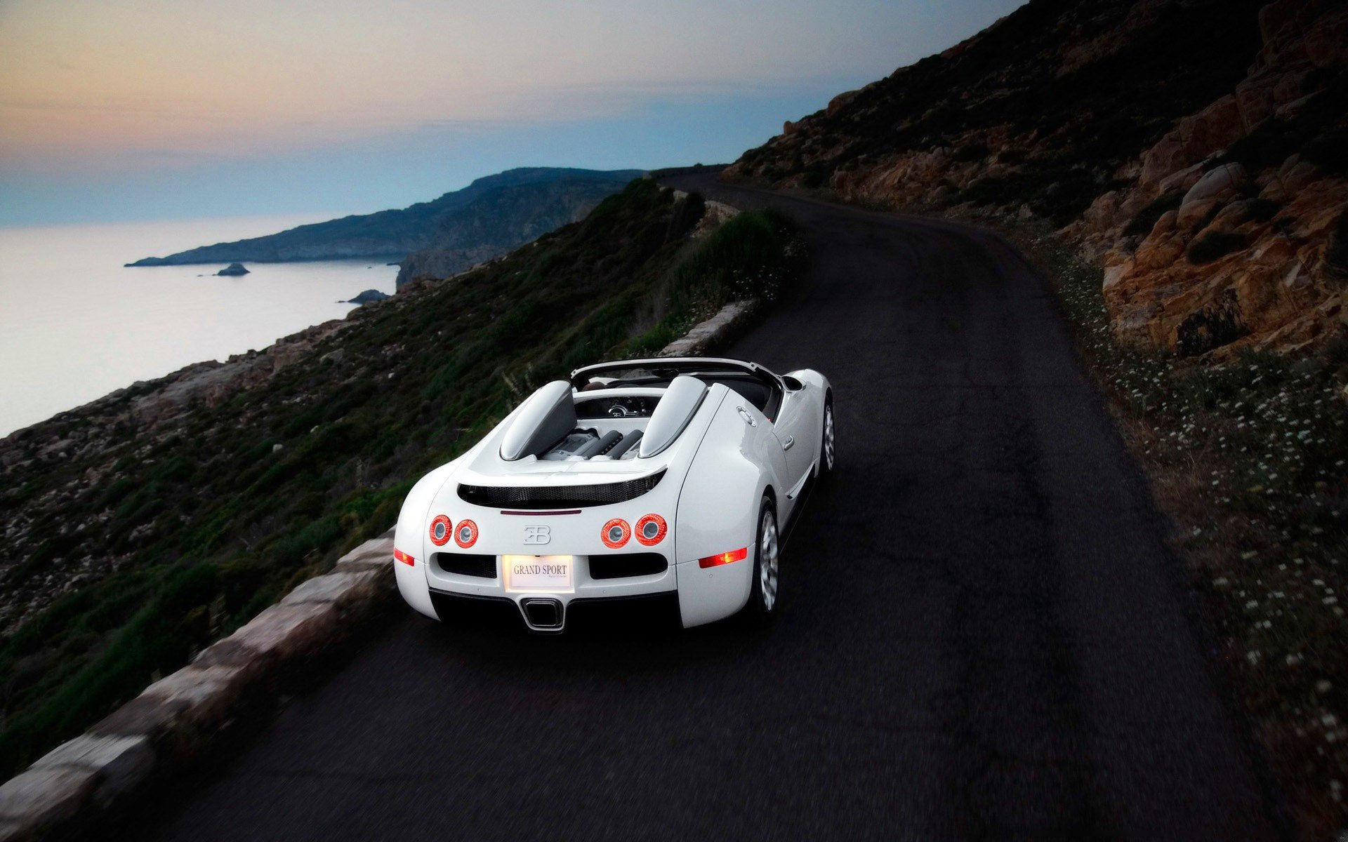 auto walls bugatti road sea water with machine