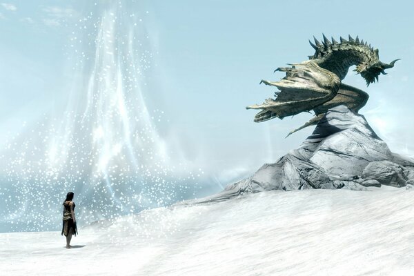 Skyrim, el dragón en una roca en un desierto nevado