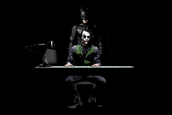 Joker vs mesa de Batman