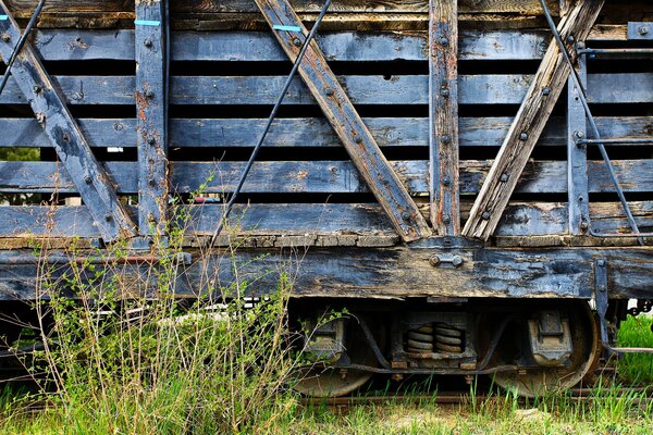 Vieux wagon en bois atmosphérique