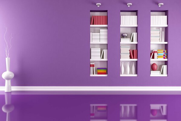 Parete viola minimalista con scaffali