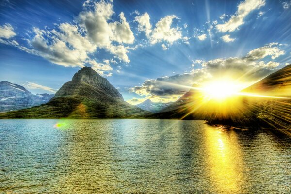 A sunny day. Beautiful view of the mountains and the lake