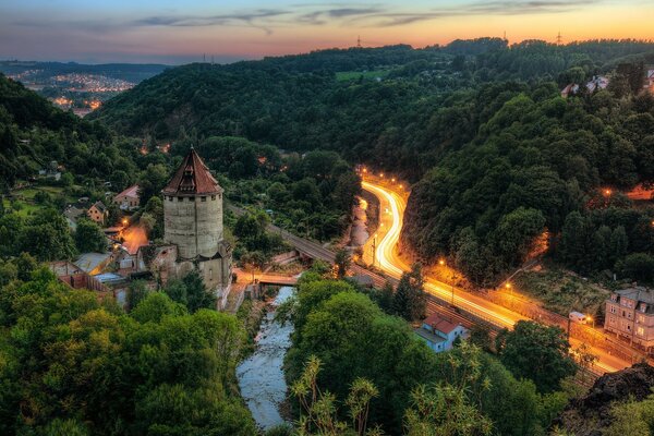 Abendstadt aus der Vogelperspektive