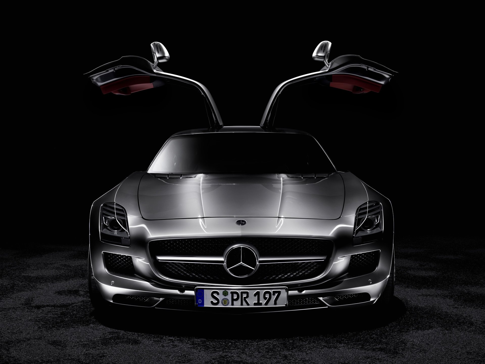 mersedes sls porte aperte