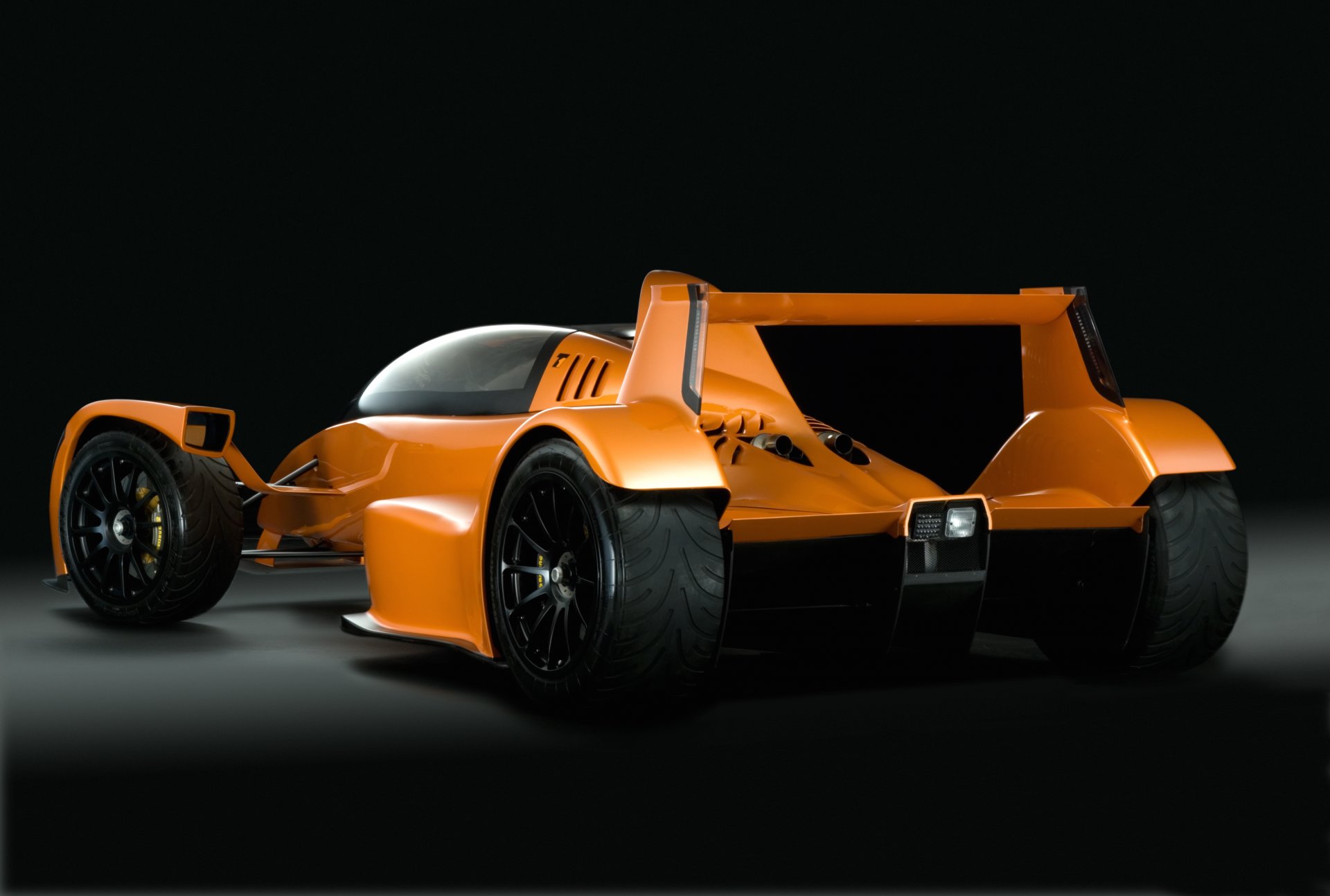 caparo t1 оражевый