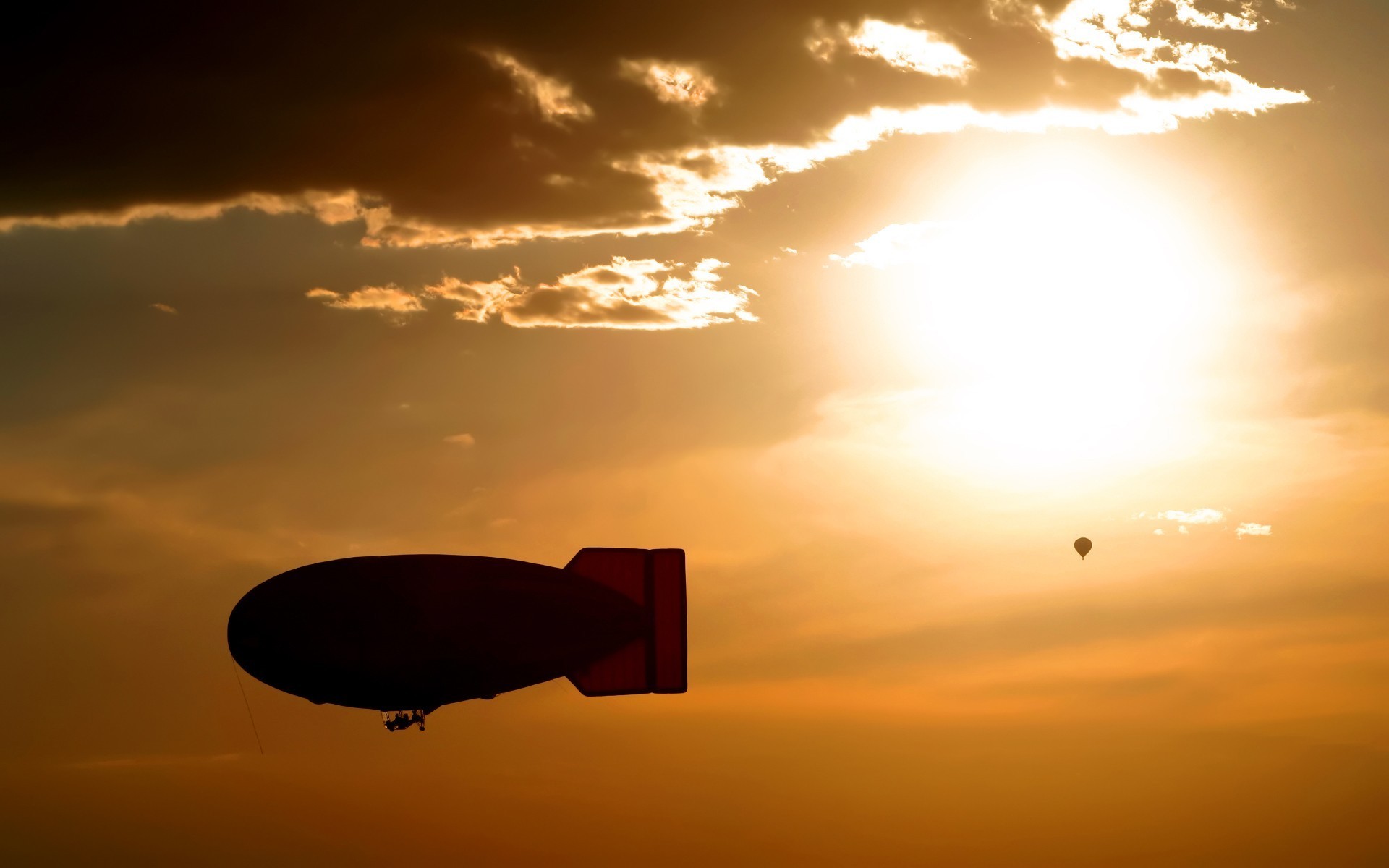 luftschiff himmel sonnenuntergang