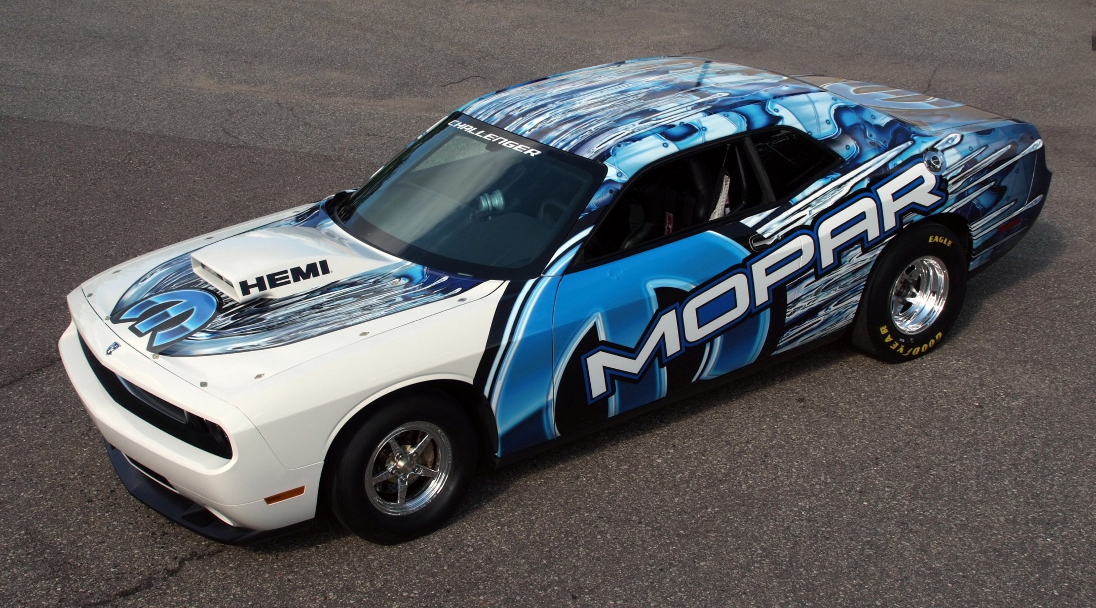 mopar schivare challenger resistenza corsa