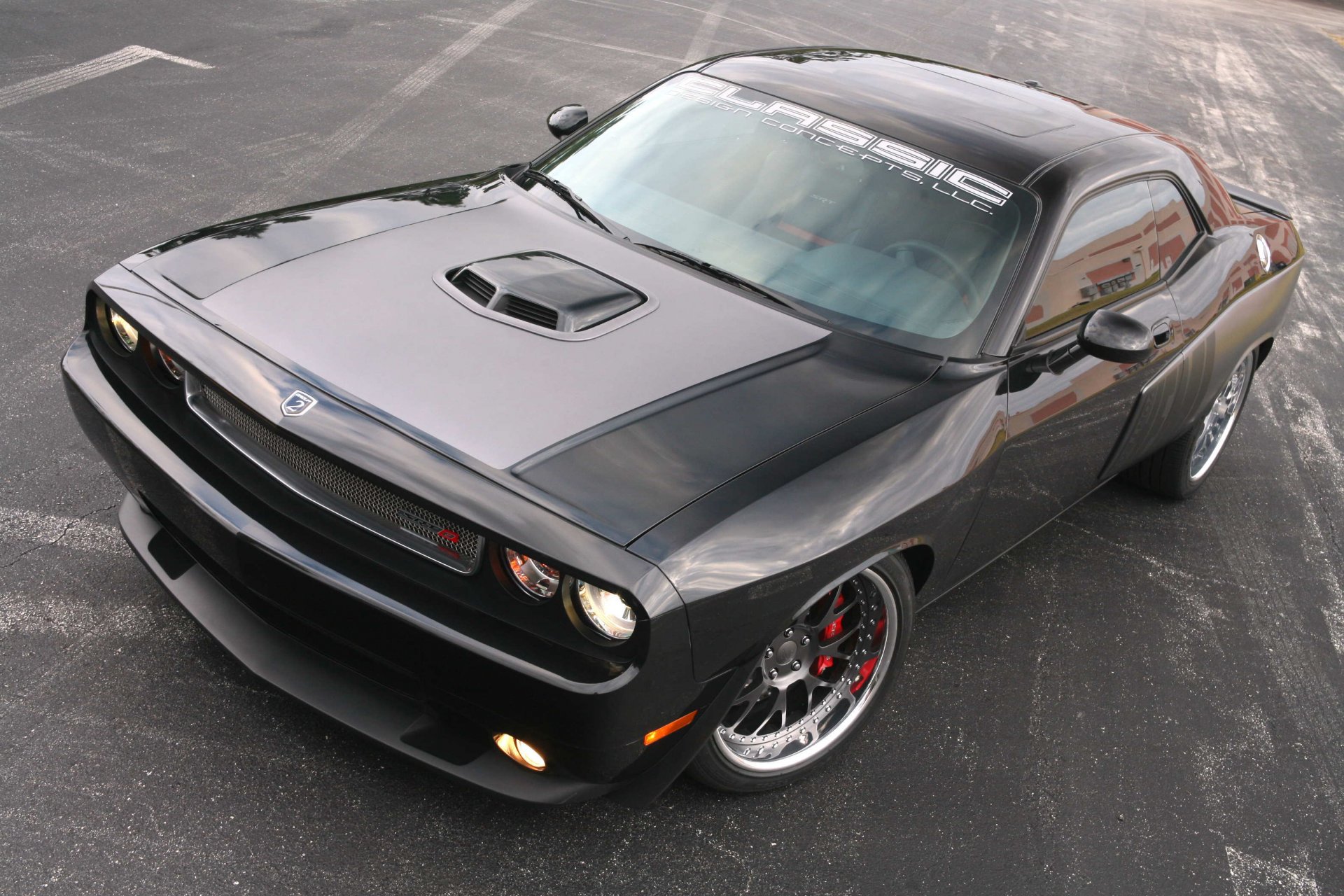 увернуться challenger srt8