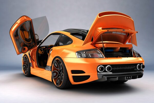 Porsche 911 arancione con porta aperta e bagagliaio