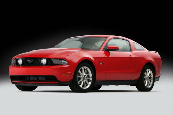 FORD MUSTANG GT 5.0 RED 2011
