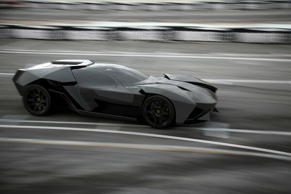 Lamborghini negro en la velocidad en la carretera