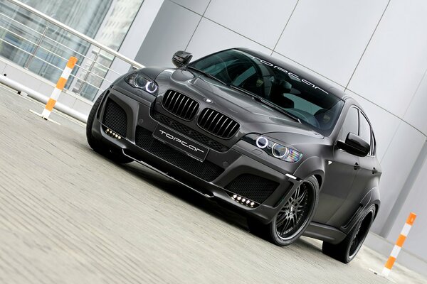 Nowy samochód BMW czarny
