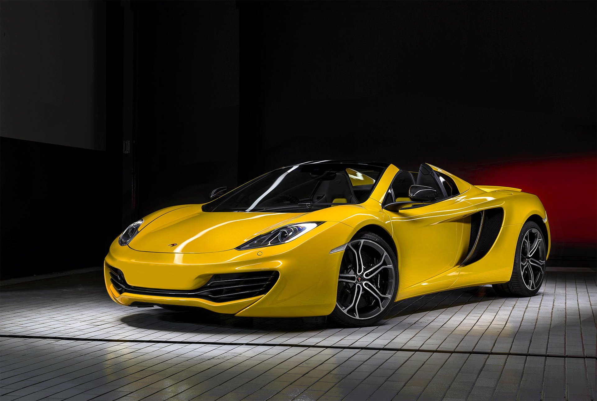 mclaren mp4-12c gelb vorne mclaren vorne