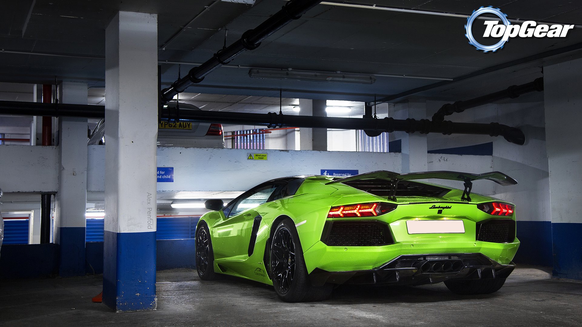 top gear top gear top gear beste sendung lamborghini aventador lamborghini aventador aventador rückansicht parkplatz hintergrund