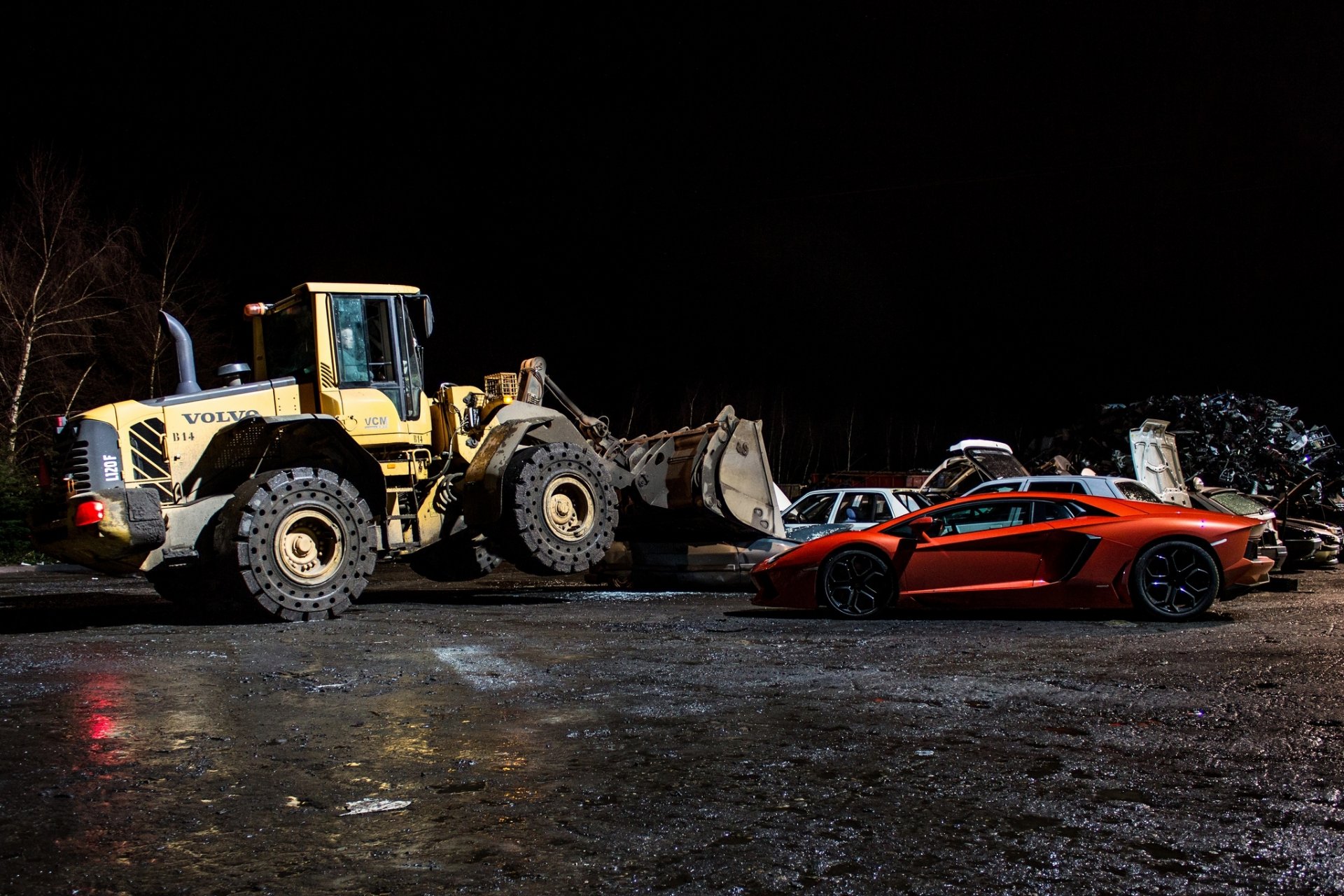 lamborghini aventador lp700-4 arancione lamborghini aventador profilo notte ombra bulldozer volvo