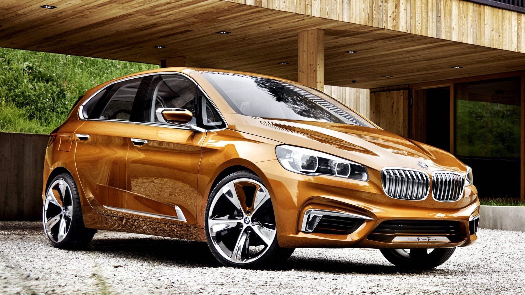 auto bmw concept tourer aperto arancione bmw concept