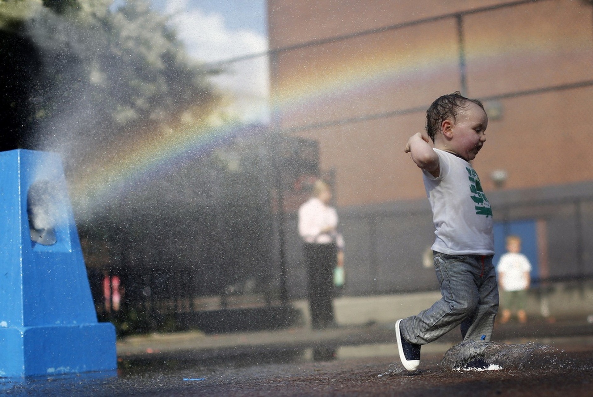 happiness design child summer balloon water beauty