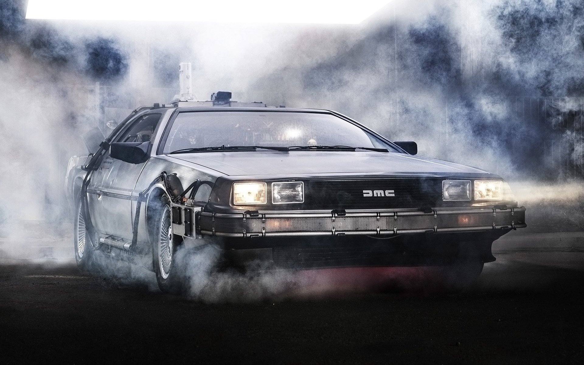 delorean dmc-12 zurück in die zukunft zeitmaschine delorian front rauch lichter hintergrund