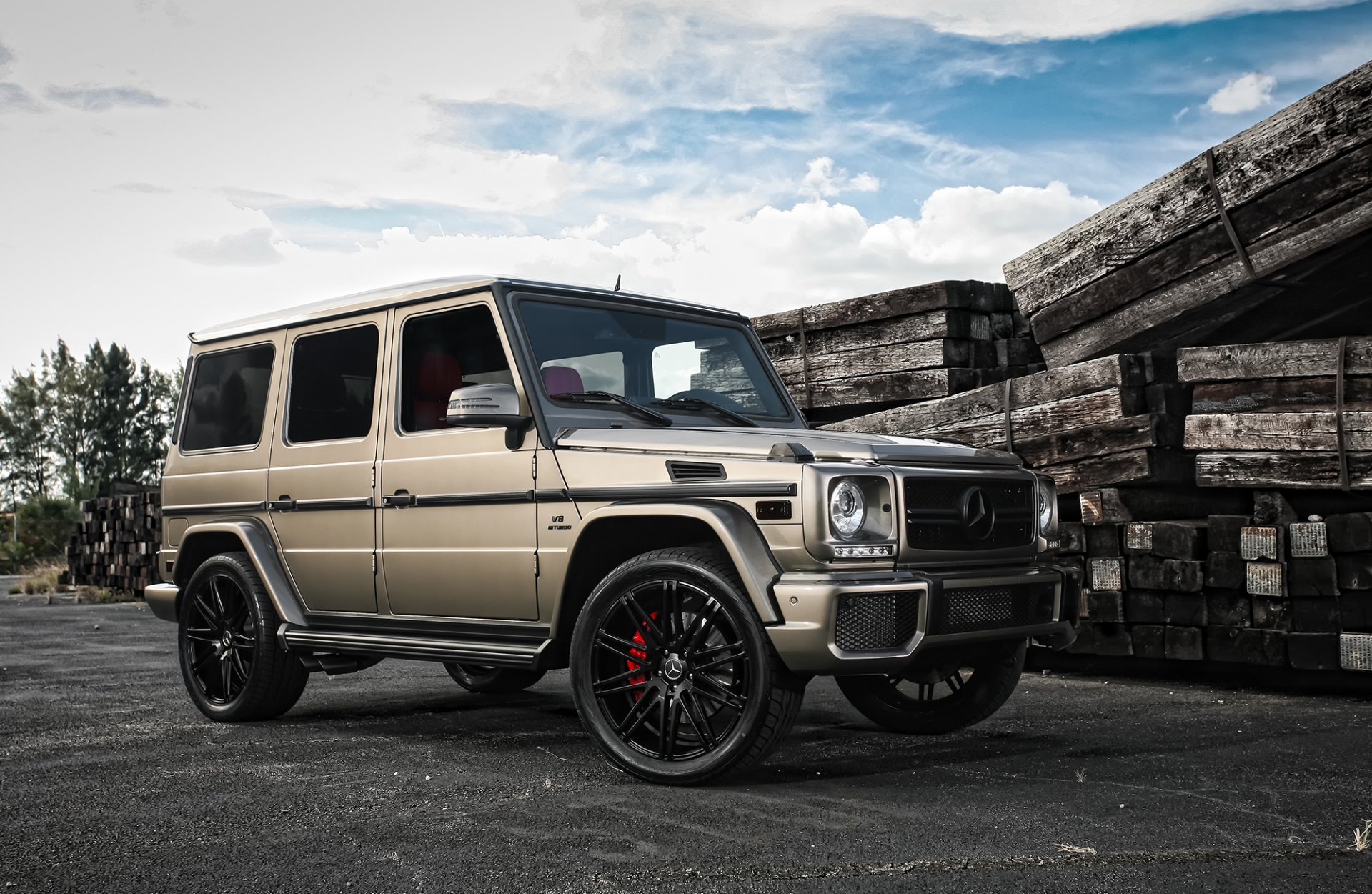 mercedes g63 amg v8 suv