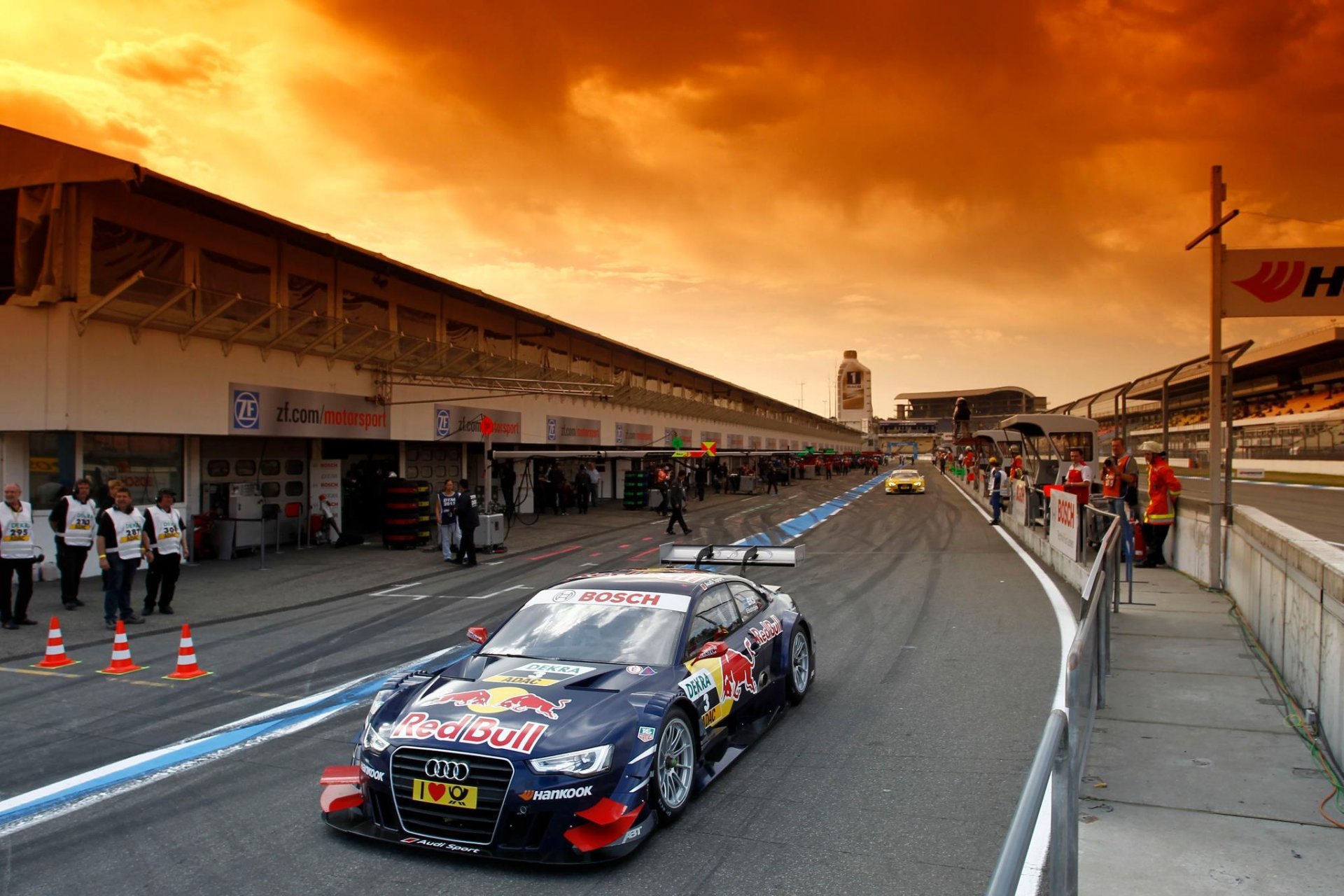 dtm 2012 audi toro rosso motorsport sport tarck corsa guidare auto carriole carriola auto sport bellezza audi dtm pit lane spoiler body kit messa a punto cielo asfalto