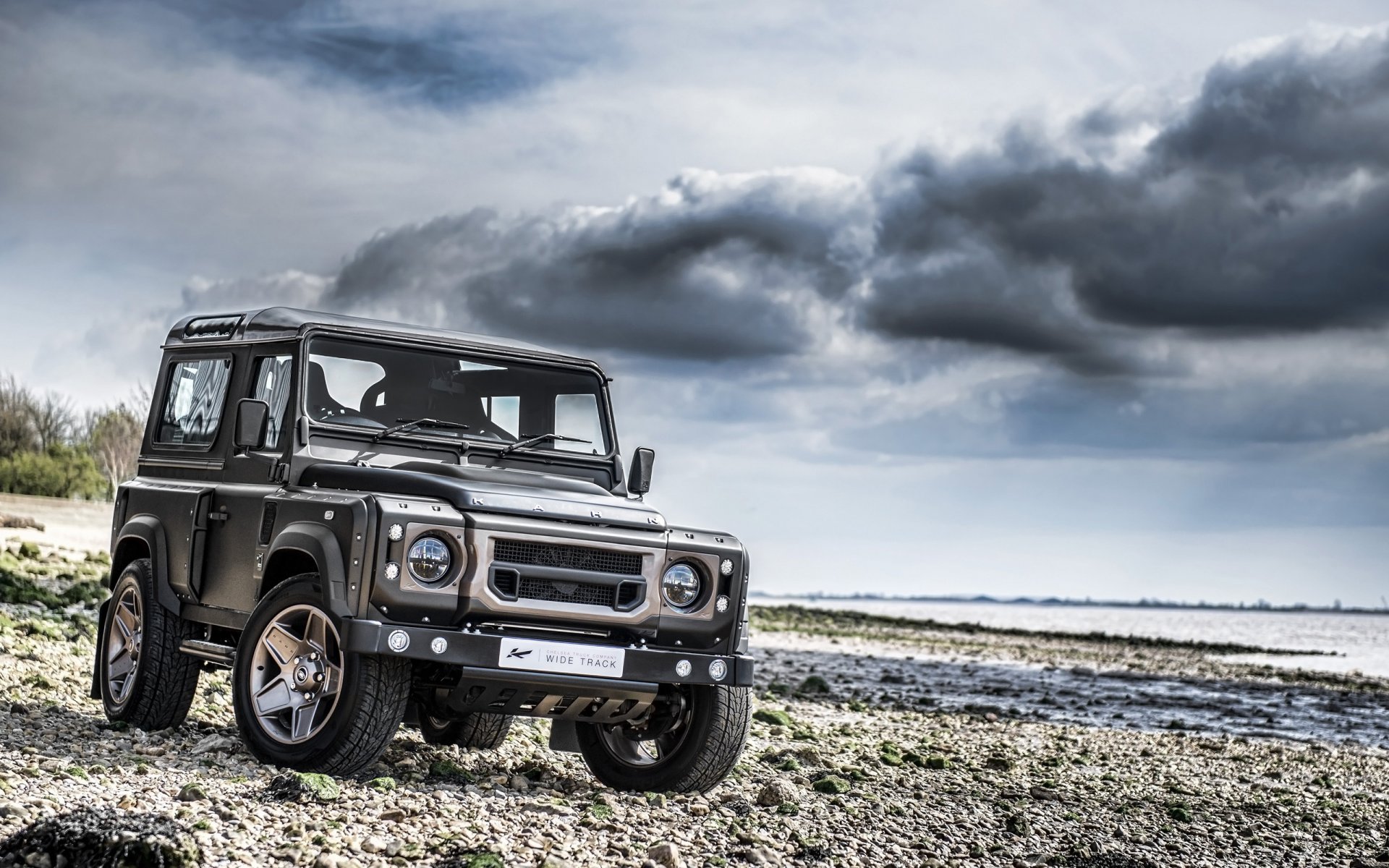 land rover defender a kahn design tuning samochód suv jeep