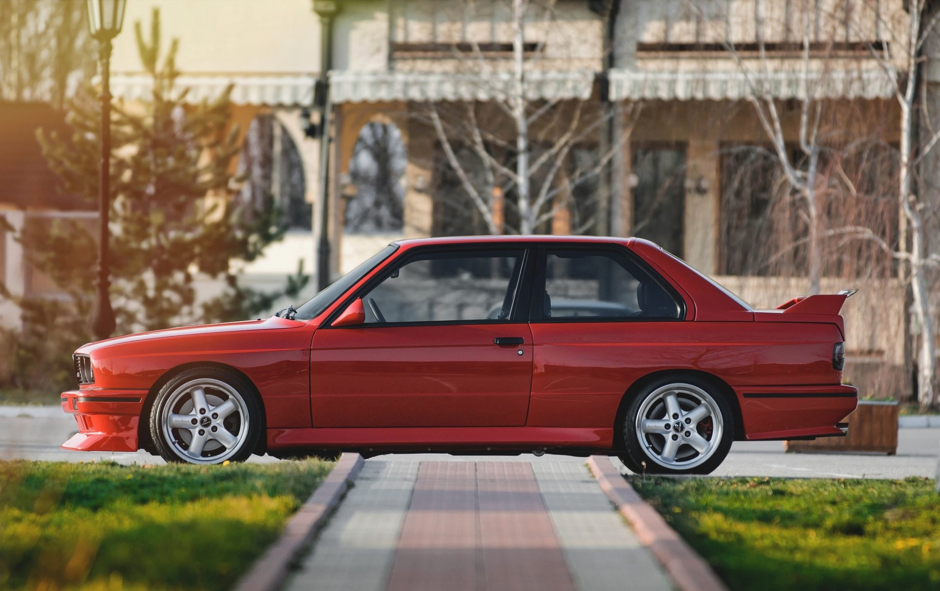 bmw e30 m3 rojo lado bmw e30 rojo lado