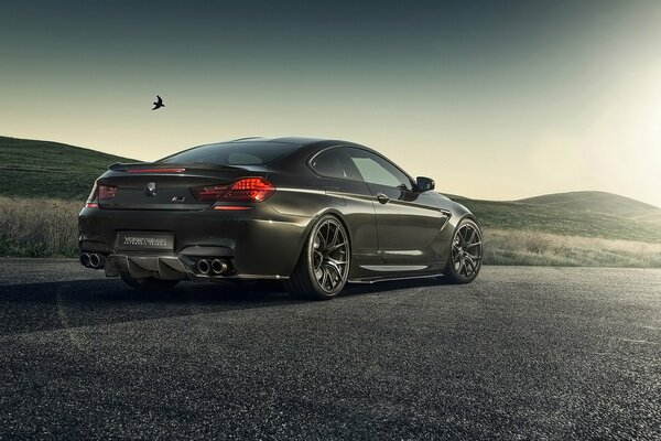 Bmw Vorsteiner sobre asfalto liso