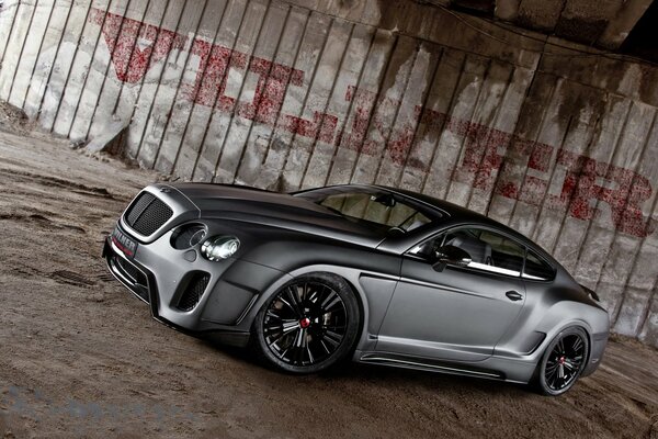 Bentley continental en gris