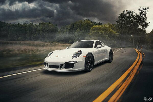 A thunderstorm front is coming, and the Porsche is gaining momentum