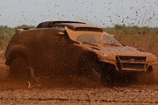 Volkswagen SUV during a mud race