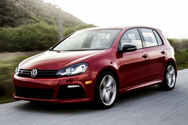 Volkswagen, golf red on the go