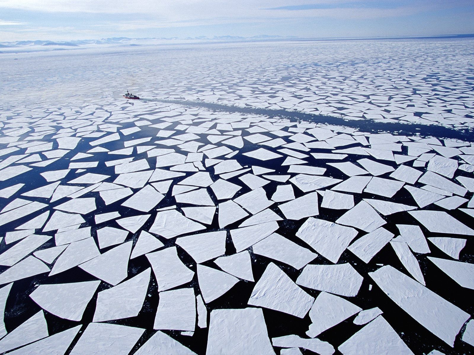 antártida rompehielos horizonte témpanos de hielo