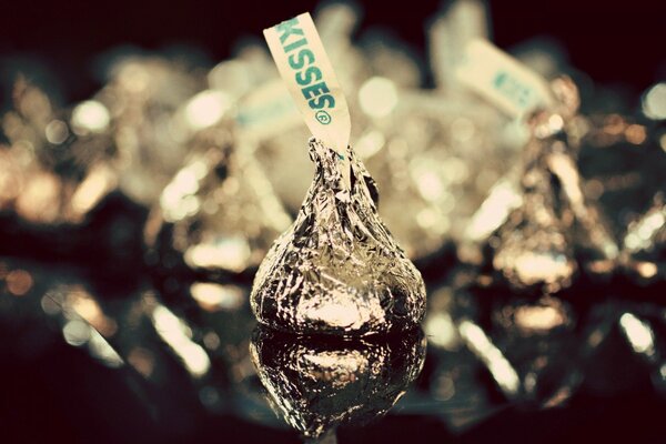 Bacio al cioccolato, presentazione di caramelle