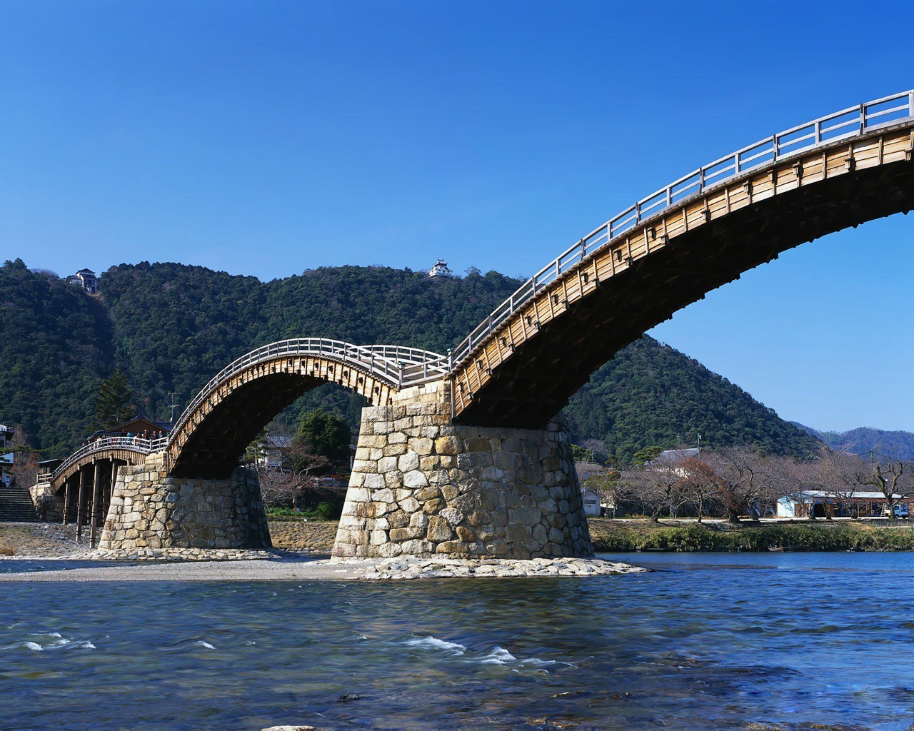 japón puente río