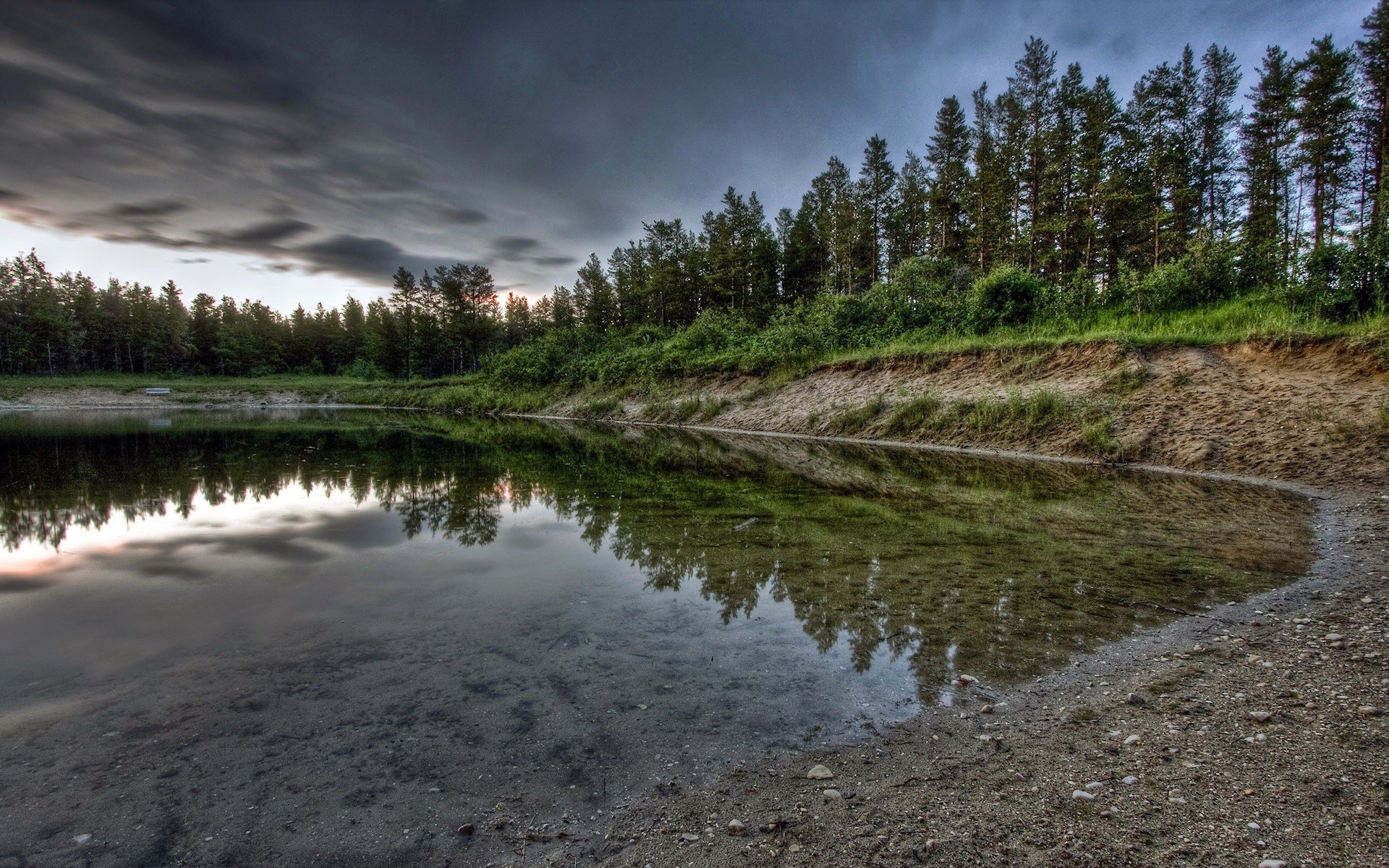 lac arbres eau