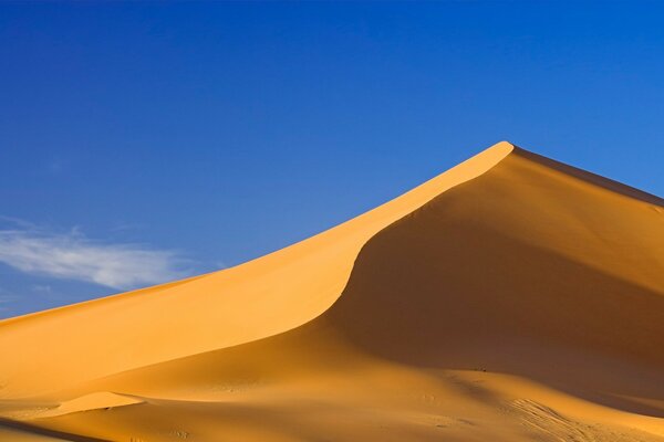 Samtige Wüsten und gelber Sand