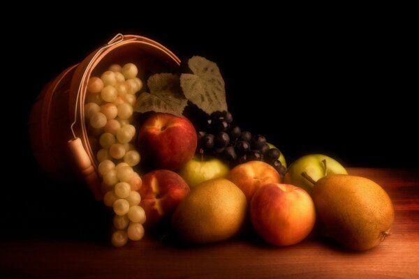 Bodegón con cesta y fruta