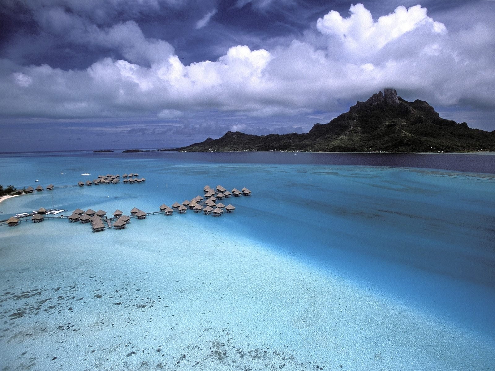 bora bora polynesia mountain sea houses cloud