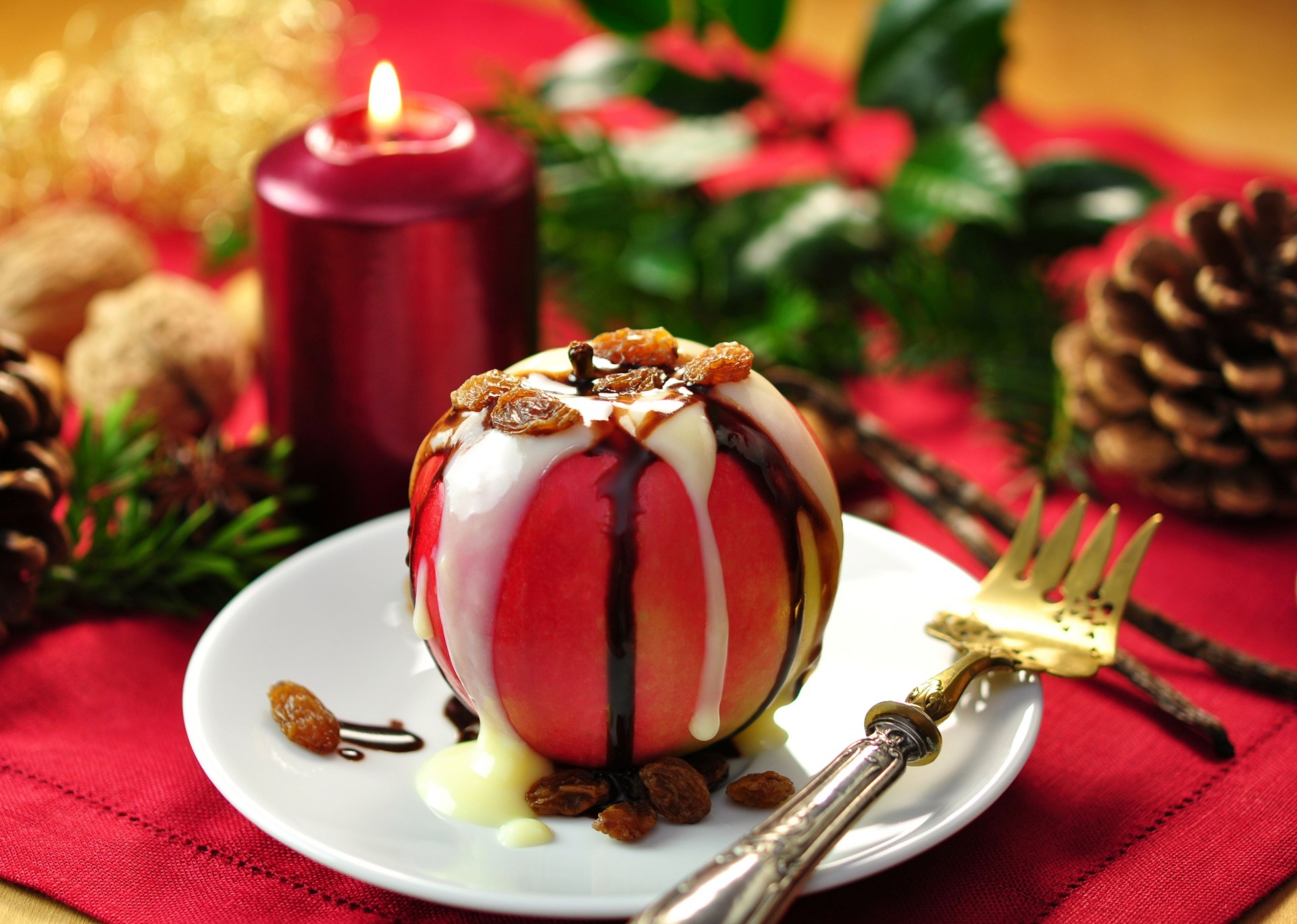 raisins candle apple sauce dessert table