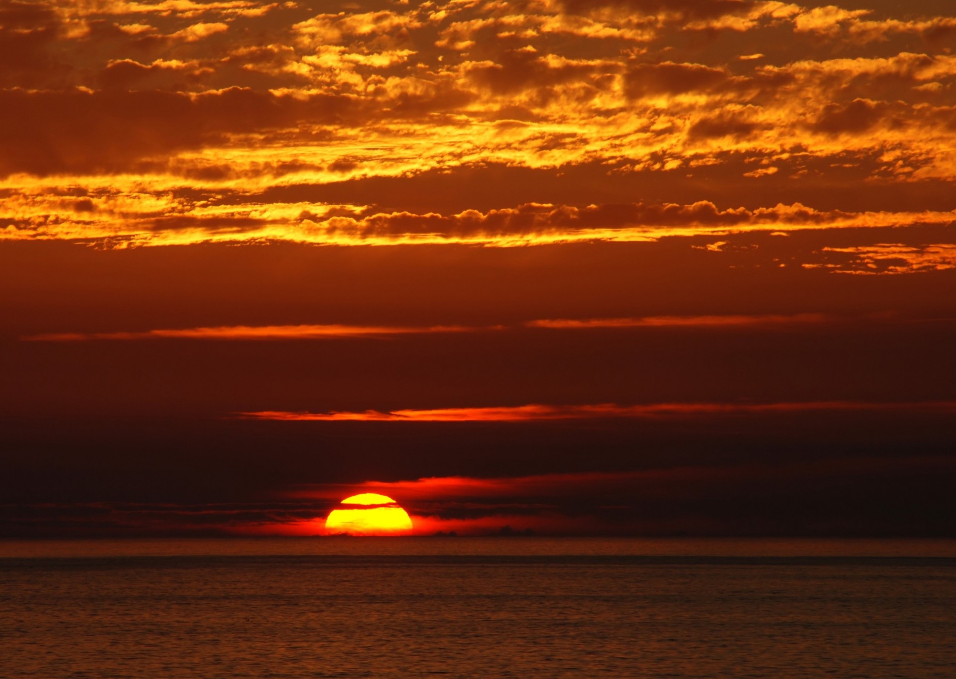 puesta de sol océano agua