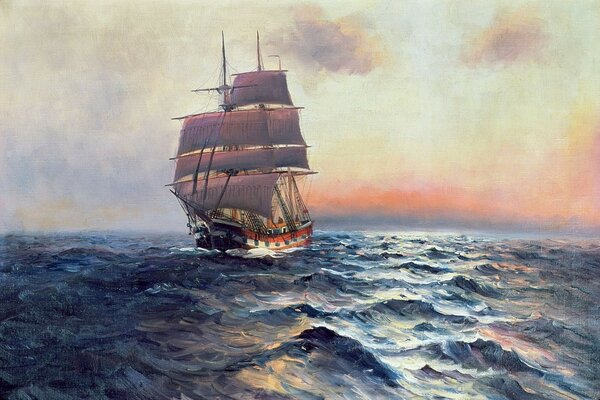 Navire sur fond de coucher de soleil navigue sur la mer