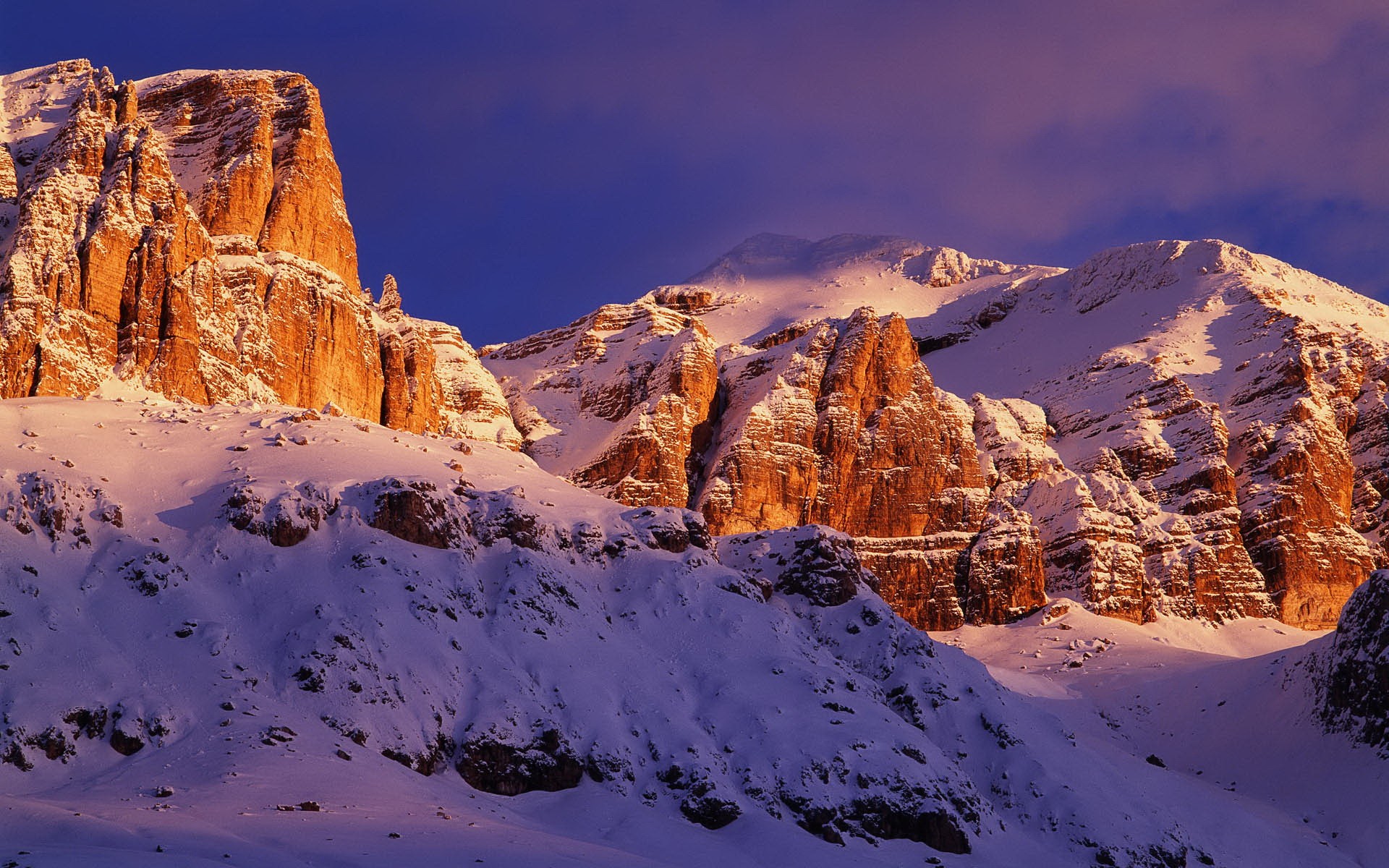 montañas nieve cielo