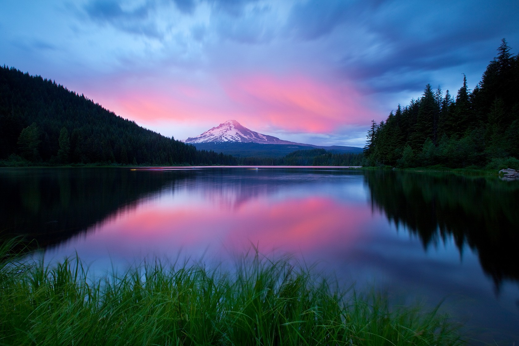 montañas lago cielo hierba bosque noche