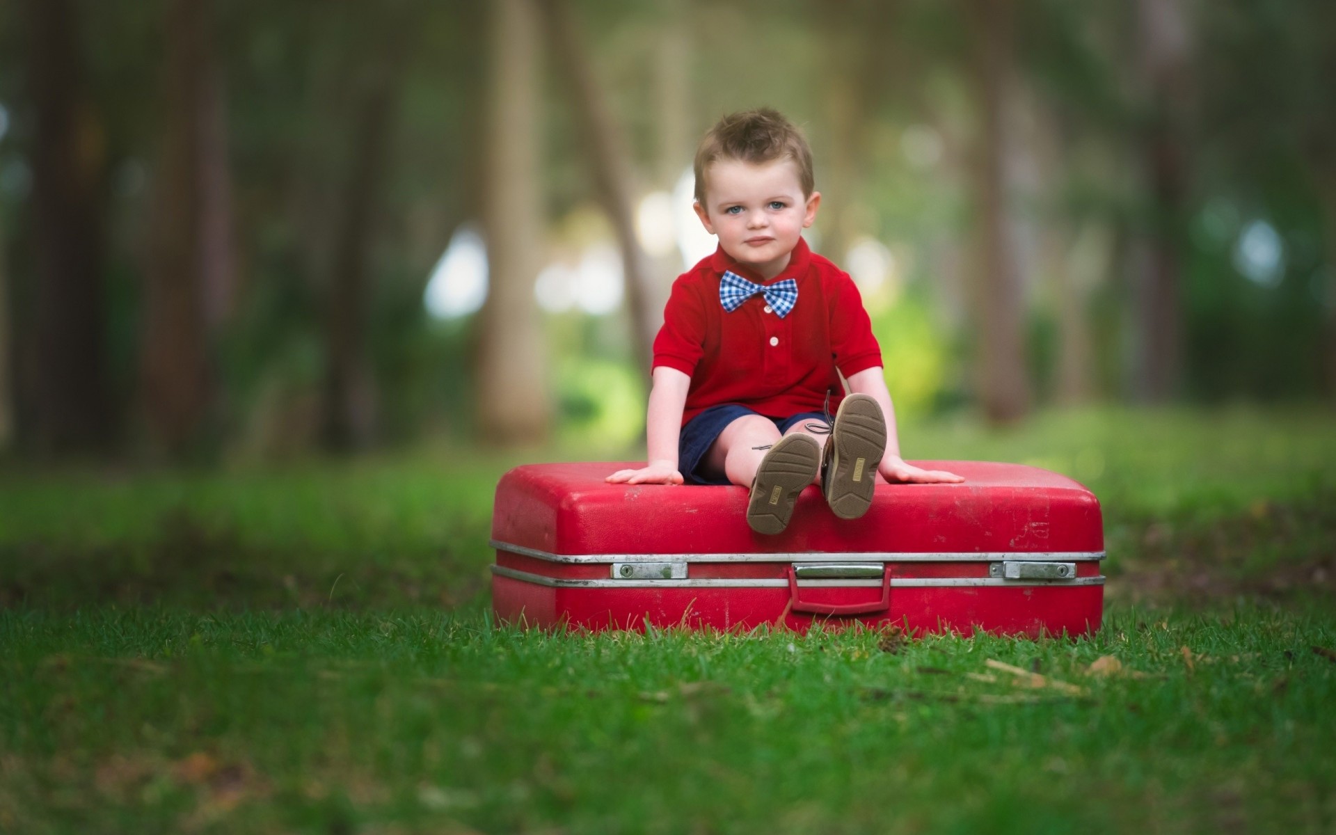 boys sitting bag vzlyad mood child