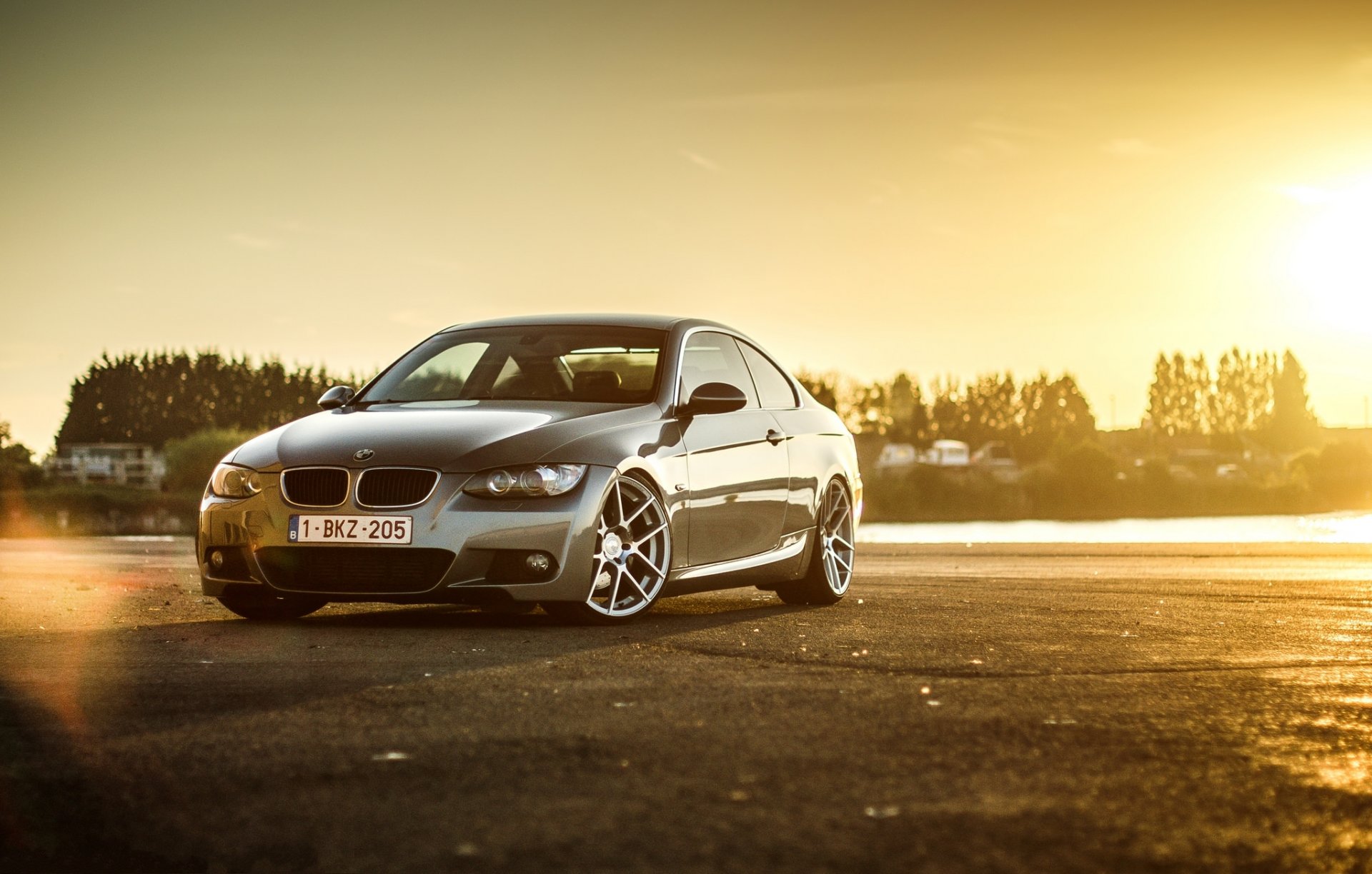 bmw 330d e92 grigio bmw coupé tramonto