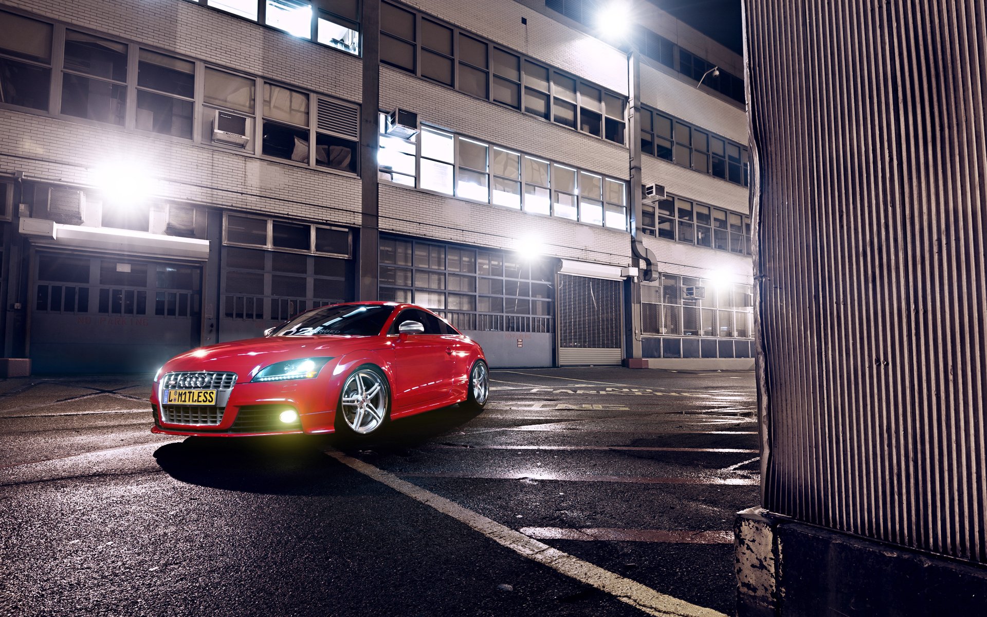 audi tt tuning ruedas rojo noche luces resplandor garaje